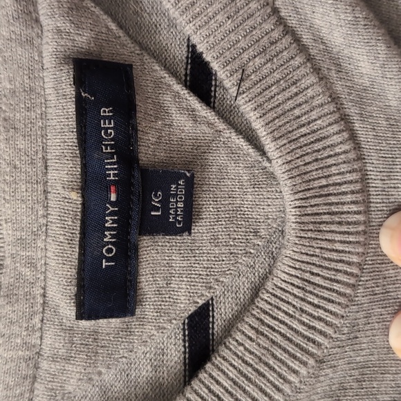 Grey And Black Sweater - Picture 2 of 2